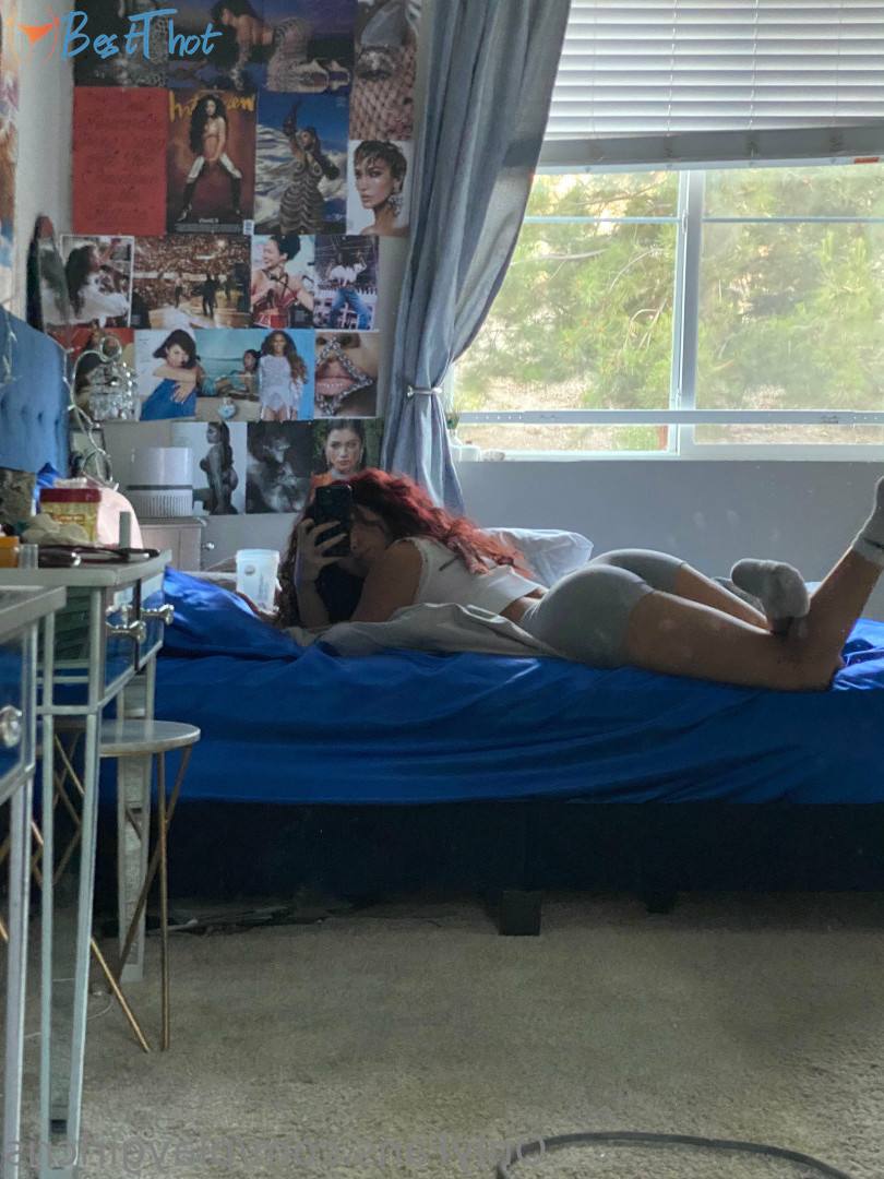 Photo by playgirlcris published on December 25,2024 12:10:36 - BestThots