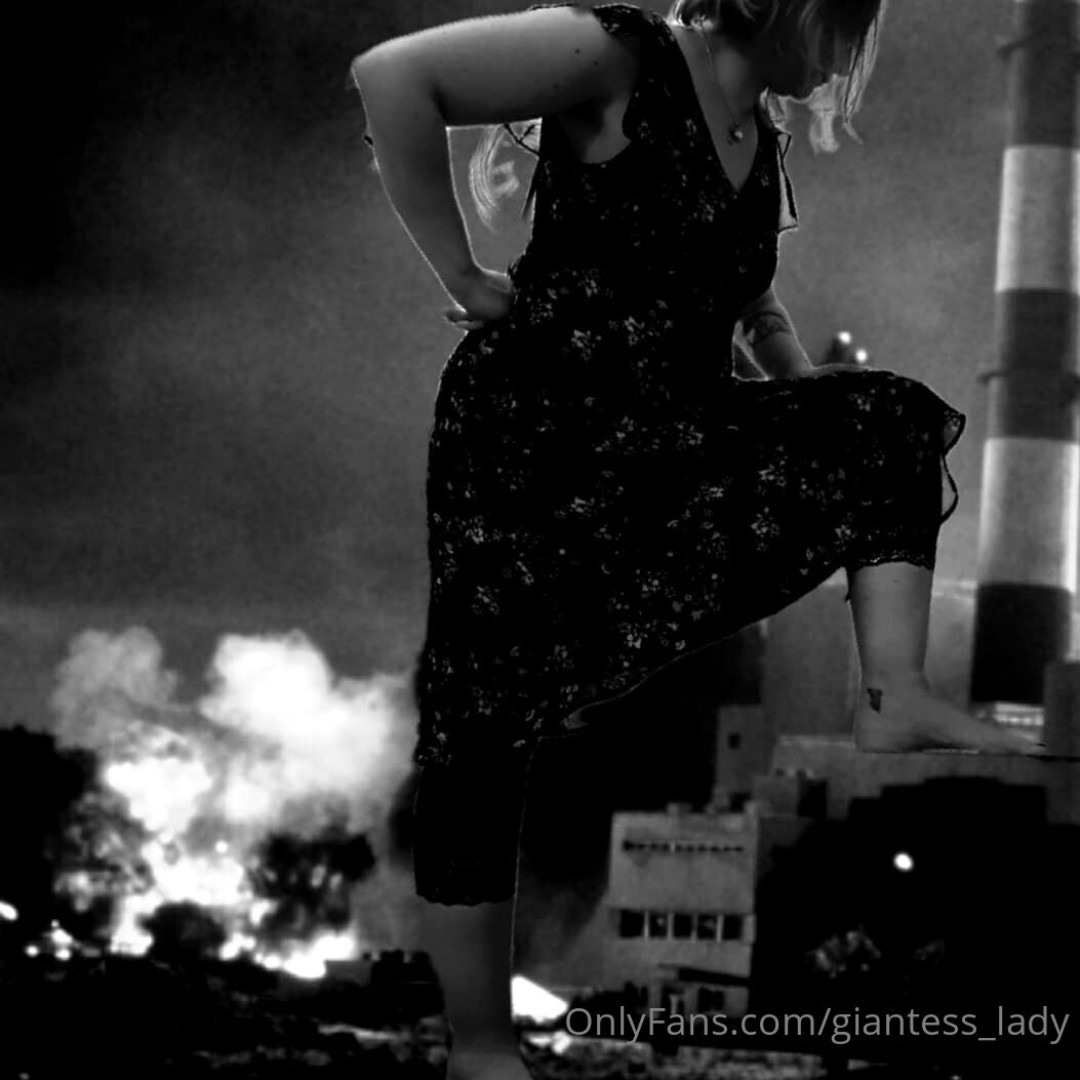 Photo by giantess_lady published on January 13,2024 11:45:07 - BestThots