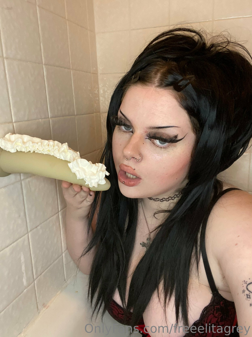 Photo by freeelitagrey published on May 26,2023 22:13:42 - BestThots