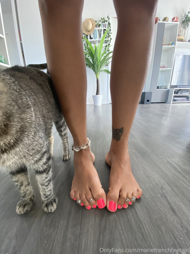 Photo by mariefrenchfeetgirl published on October 13,2023 22:46:59 - BestThots