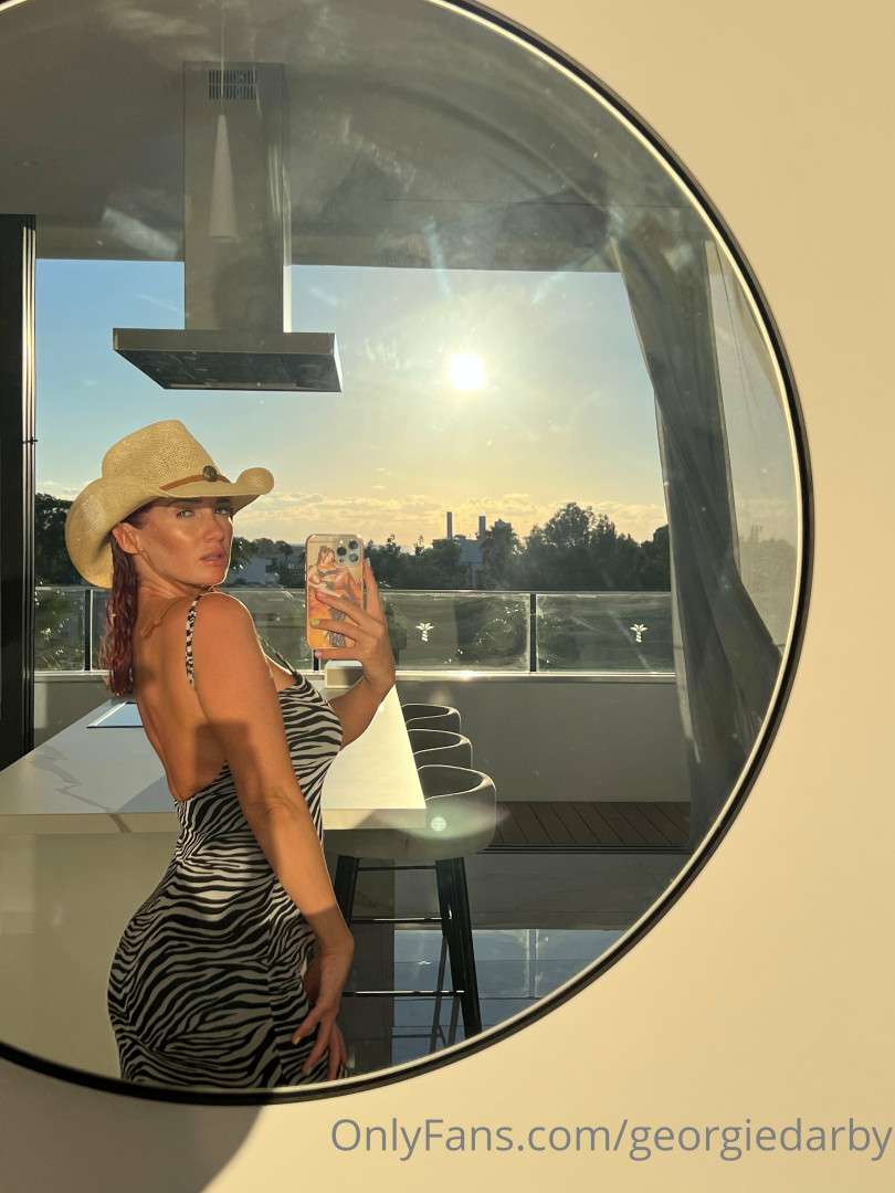 Photo by georgiedarby published on January 16,2024 04:12:59 - BestThots