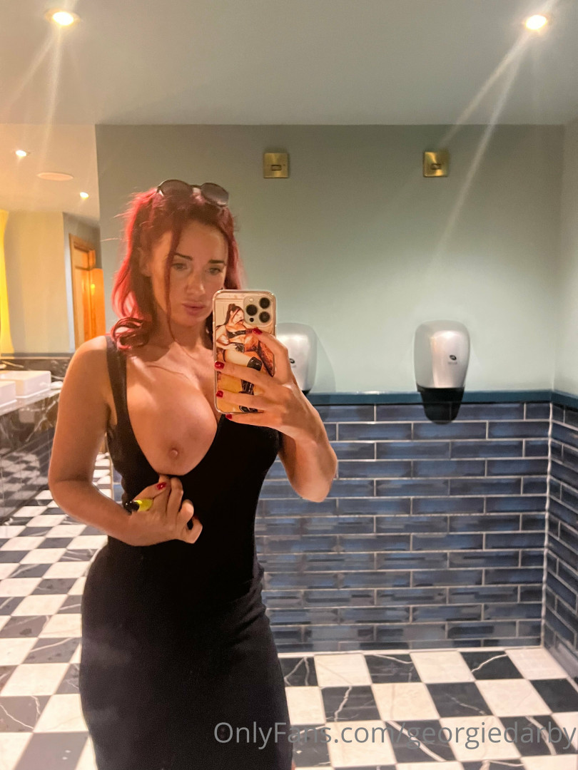 Photo by georgiedarby published on January 16,2024 04:16:52 - BestThots