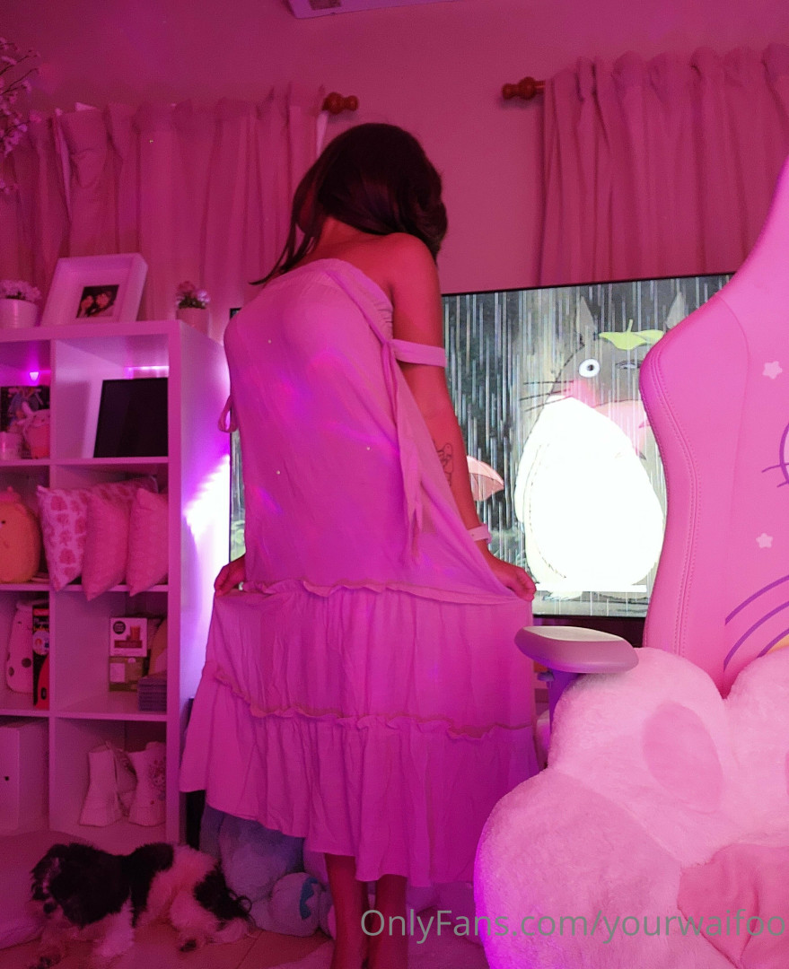 Photo by yourwaifoo published on October 16,2023 16:08:28 - BestThots