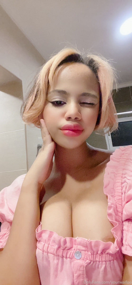 Photo by yourwaifoo published on October 16,2023 16:10:04 - BestThots