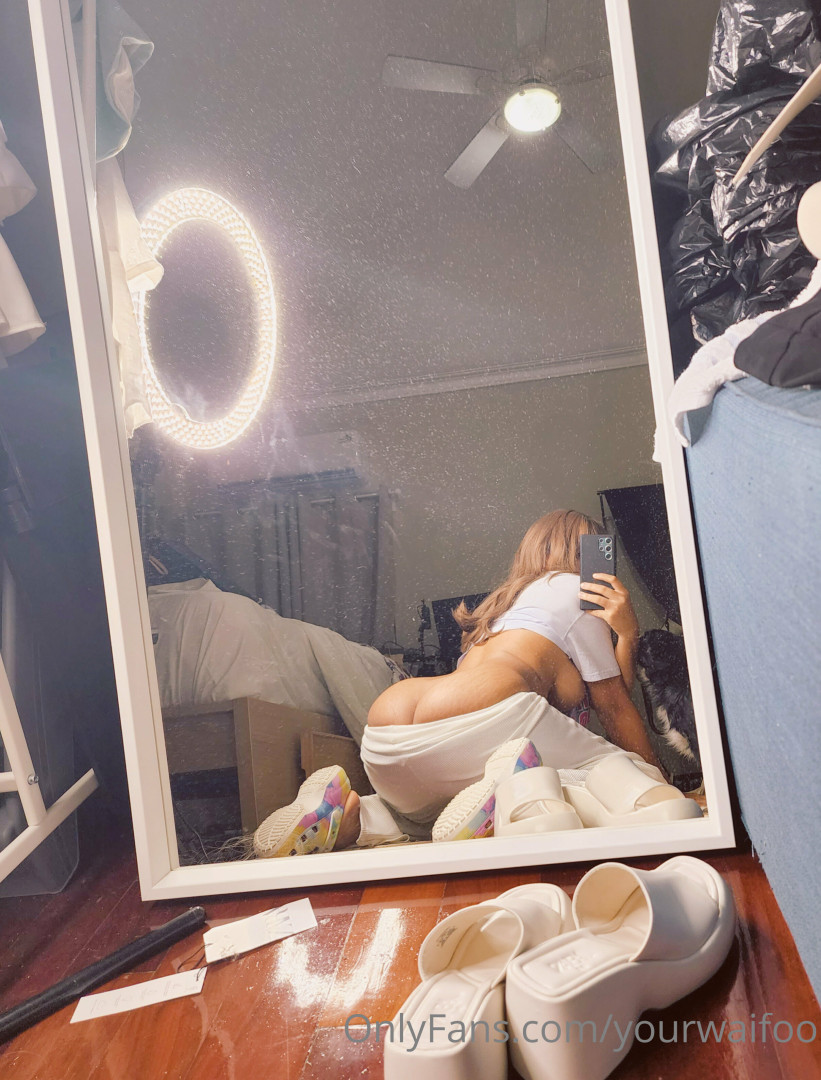 Photo by yourwaifoo published on October 16,2023 16:35:43 - BestThots
