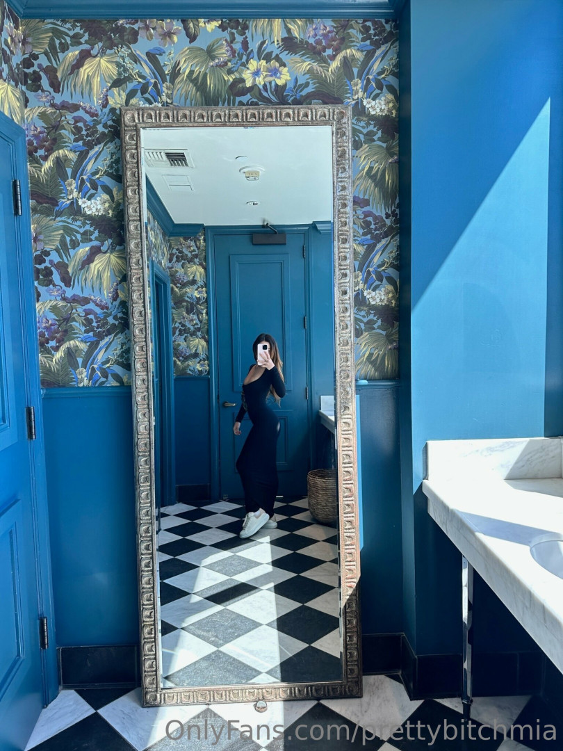 Photo by prettybitchmia published on June 6,2023 04:54:46 - BestThots