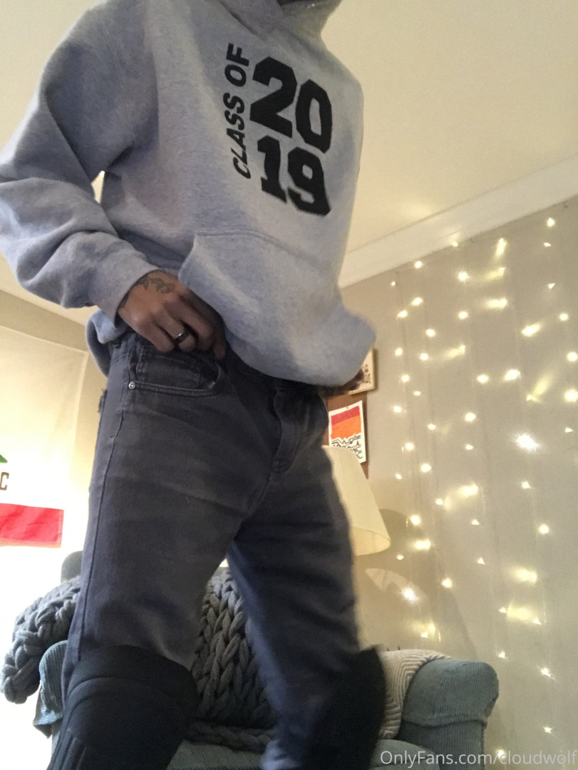 Photo by cloudwolf published on October 15,2023 18:55:31 - BestThots