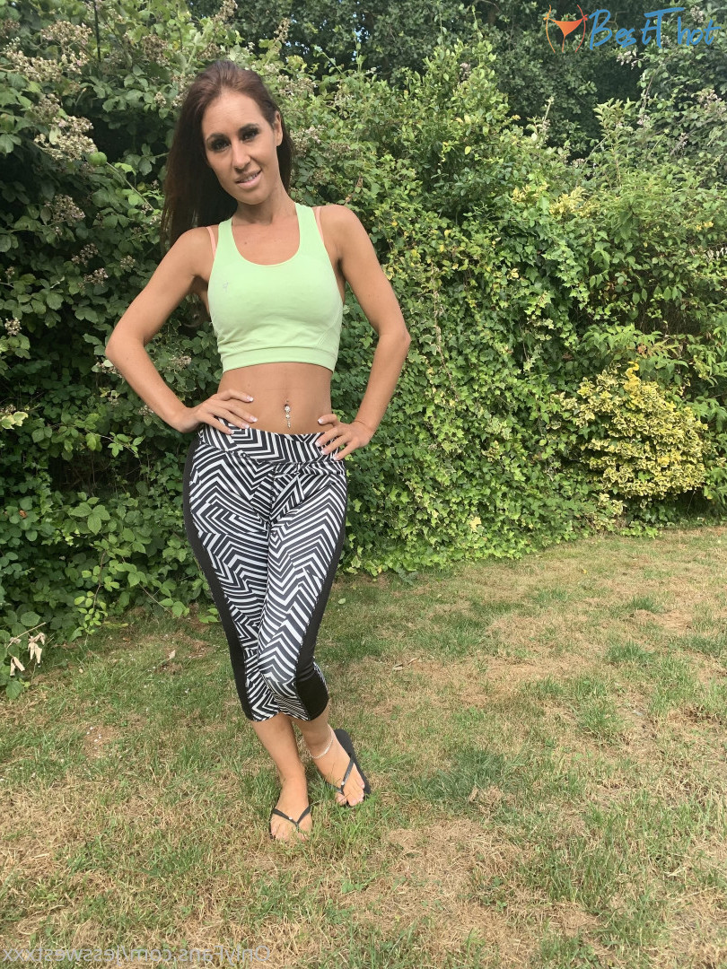 Photo by jesswestxxx published on December 26,2024 07:11:18 - BestThots