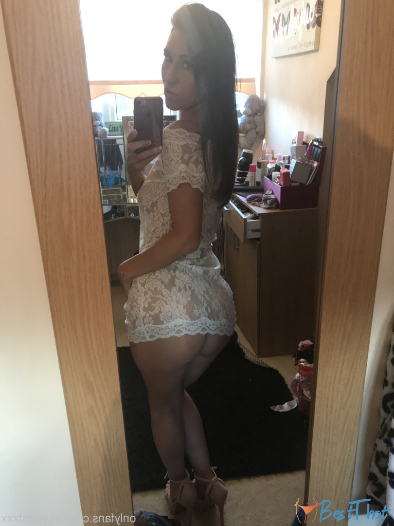 Photo by jesswestxxx published on December 26,2024 07:13:42 - BestThots