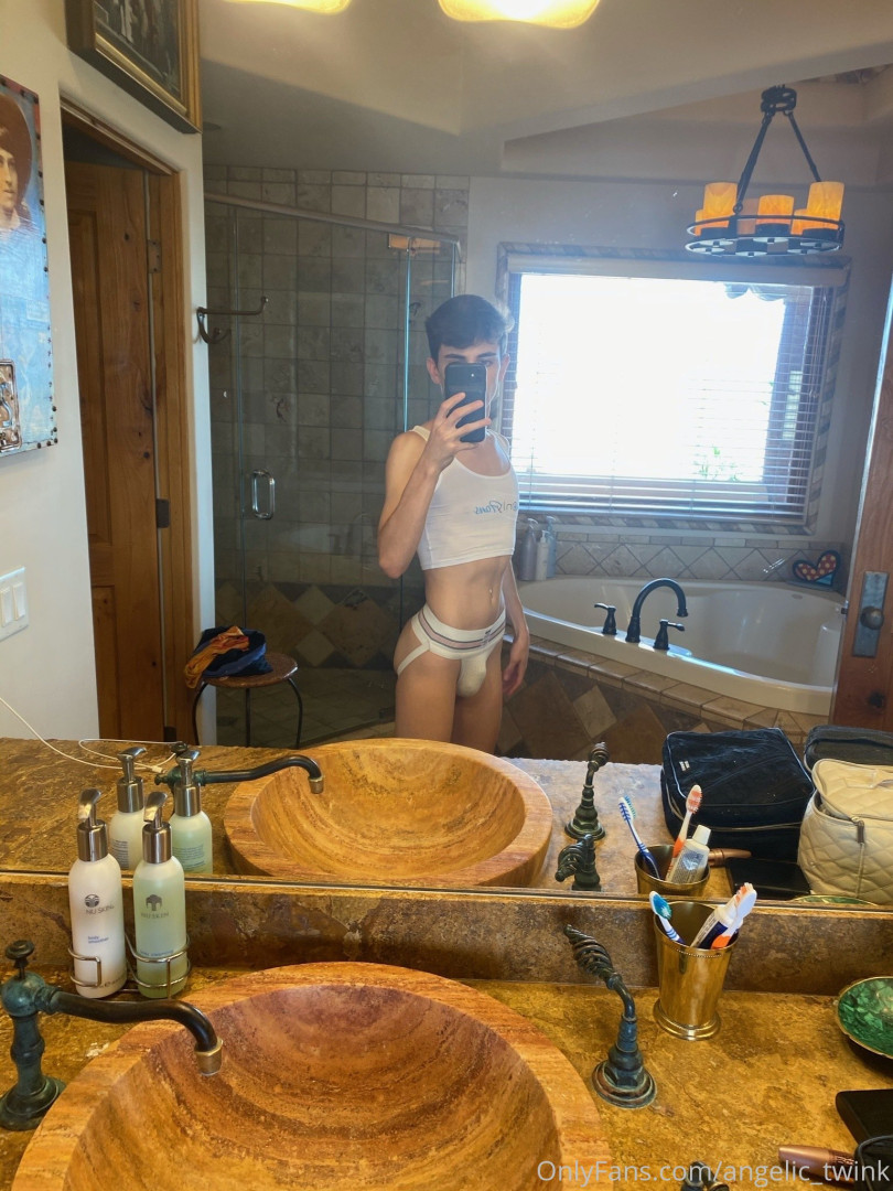 Photo by mxchcuevas published on June 1,2023 17:34:34 - BestThots