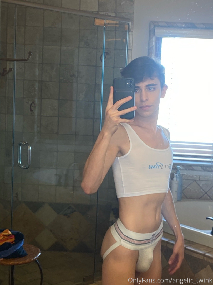 Photo by mxchcuevas published on October 11,2023 01:28:36 - BestThots