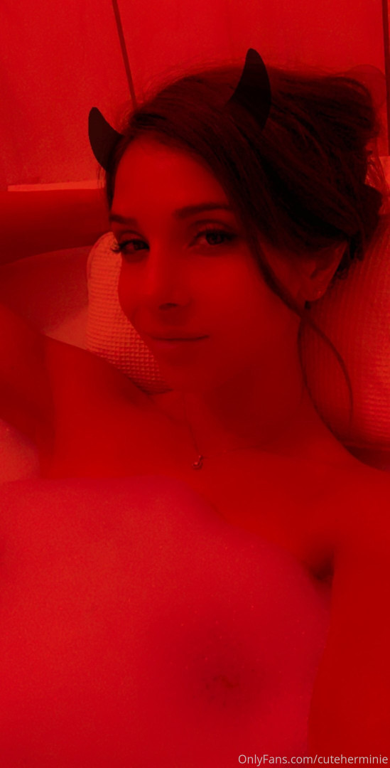 Photo by cuteherminie published on June 10,2023 07:22:06 - BestThots