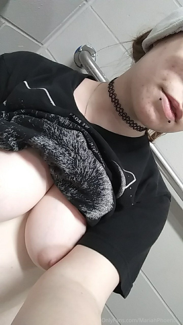 Photo by mariahphoenix published on October 15,2023 19:39:24 - BestThots