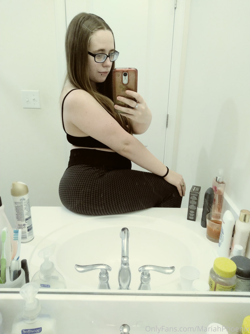 Photo by mariahphoenix published on October 15,2023 19:50:26 - BestThots
