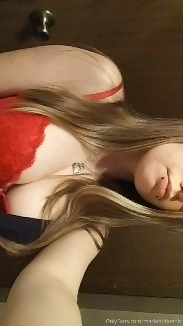 Photo by mariahphoenix published on October 15,2023 22:08:57 - BestThots