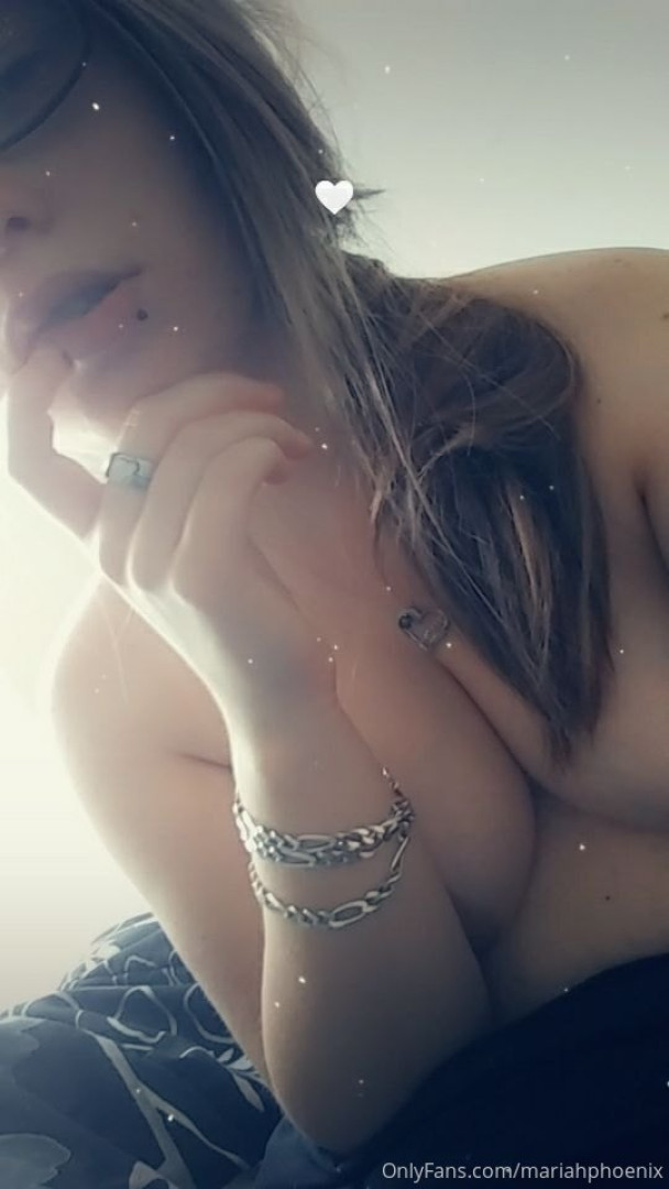 Photo by mariahphoenix published on October 15,2023 22:13:06 - BestThots