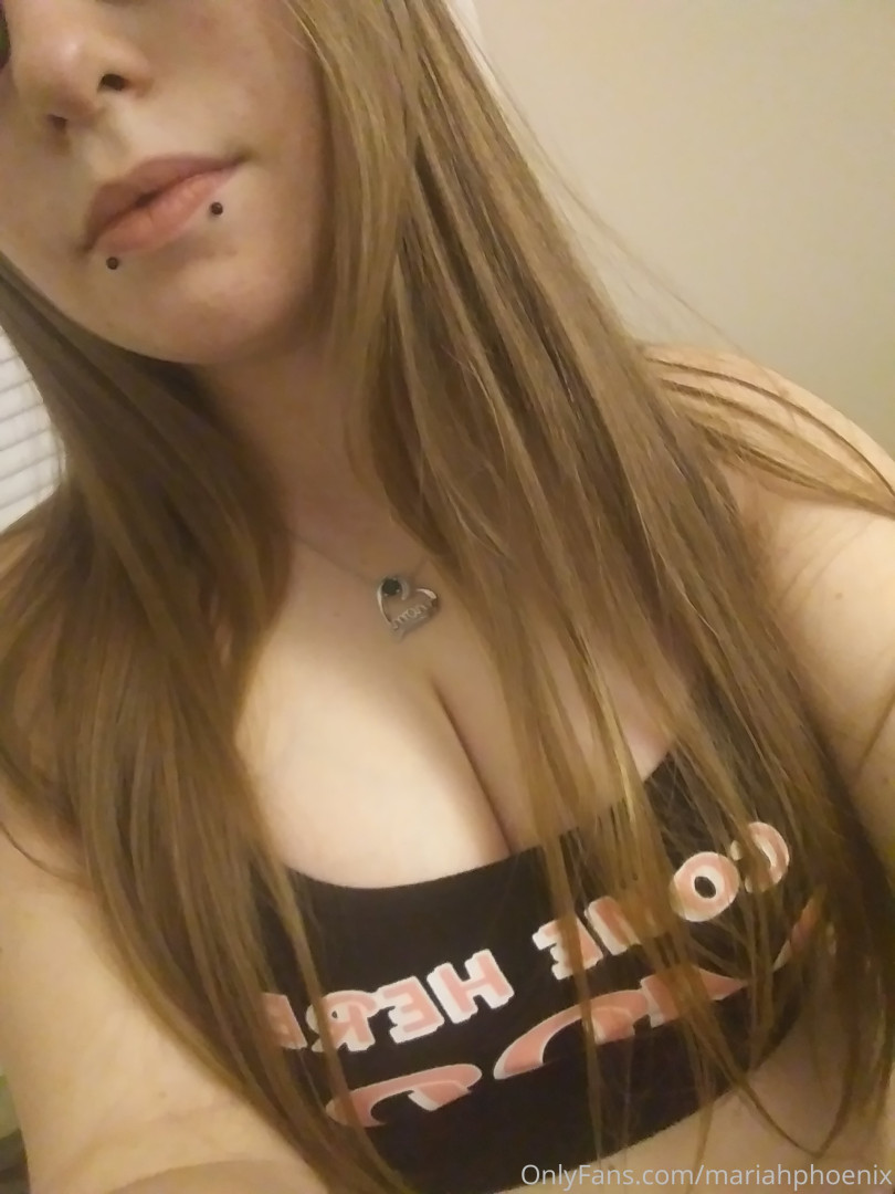 Photo by mariahphoenix published on October 15,2023 22:15:06 - BestThots