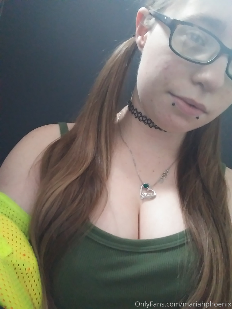 Photo by mariahphoenix published on October 15,2023 22:28:40 - BestThots