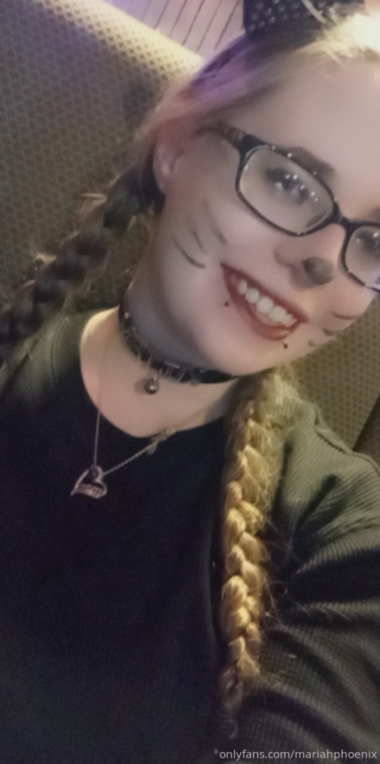 Photo by mariahphoenix published on October 15,2023 22:32:42 - BestThots