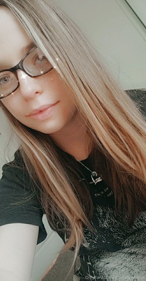 Photo by mariahphoenix published on October 15,2023 22:35:51 - BestThots