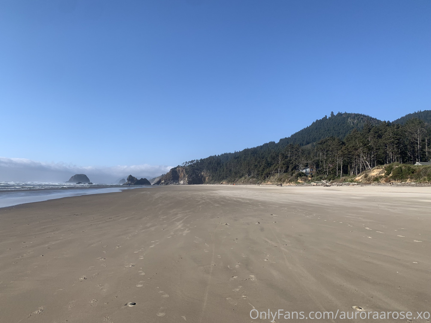 Photo by auroraarose.xo published on May 30,2023 20:38:02 - BestThots