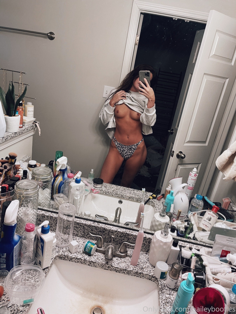 Photo by baileybootles published on August 6,2023 12:24:32 - BestThots