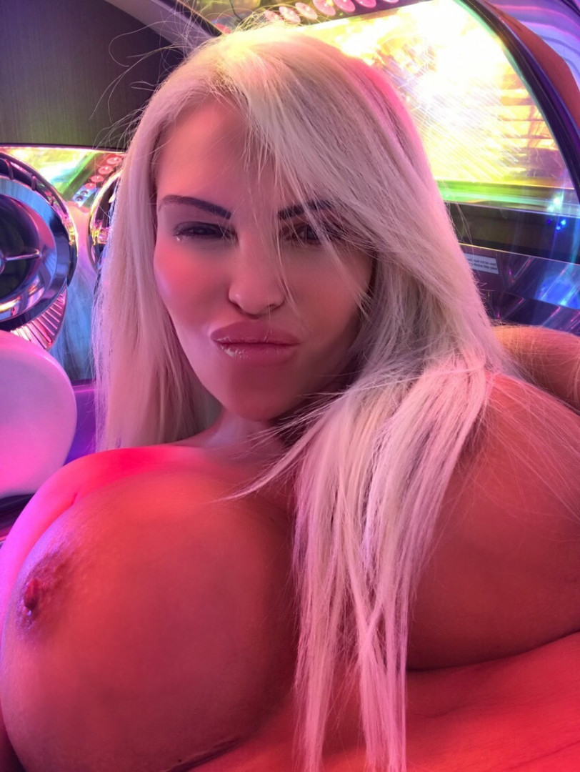 Photo by amanda_lovelie published on November 19,2023 20:11:08 - BestThots