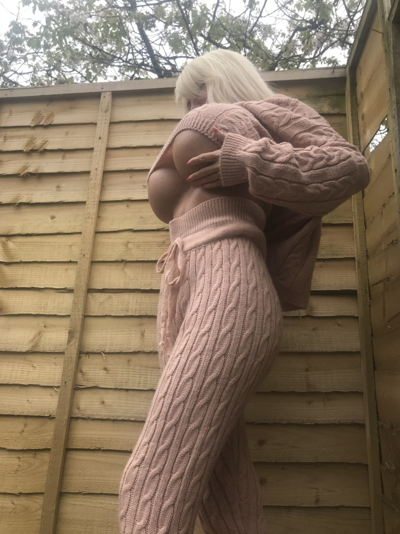 Photo by amanda_lovelie published on November 19,2023 20:11:30 - BestThots