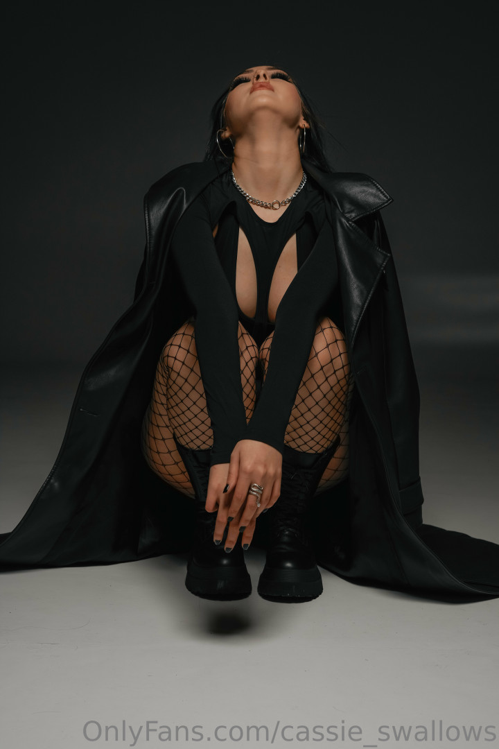 Photo by cassie_swallows published on January 4,2024 14:33:33 - BestThots