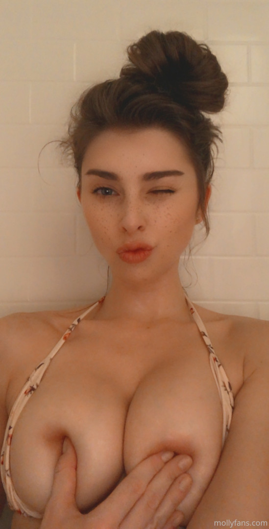 Photo by moremolly published on October 16,2023 19:19:26 - BestThots