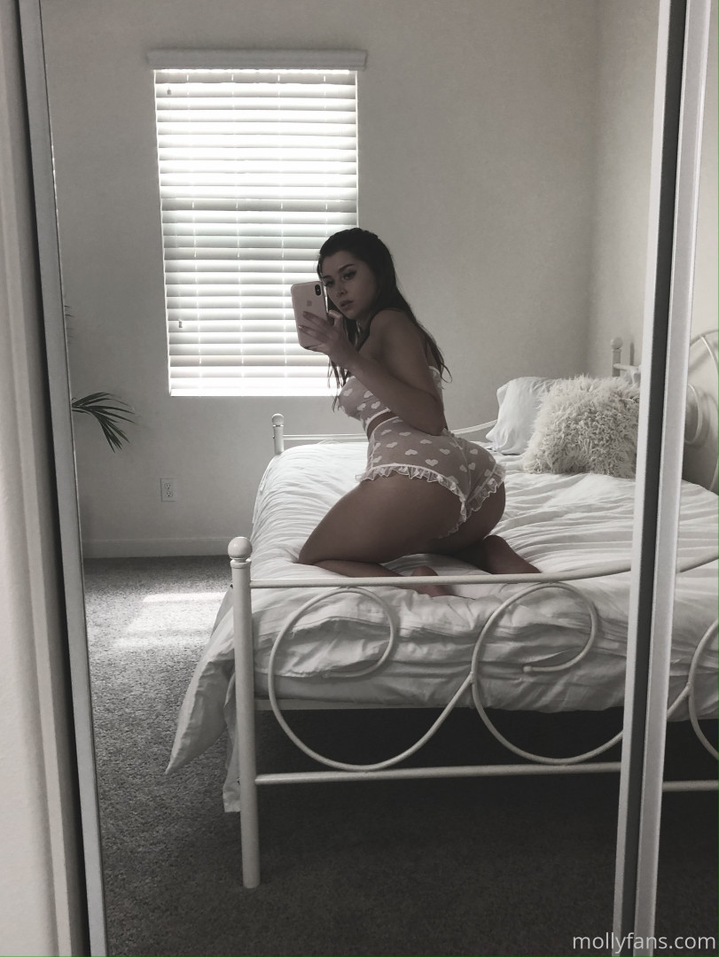 Photo by moremolly published on October 16,2023 19:20:49 - BestThots