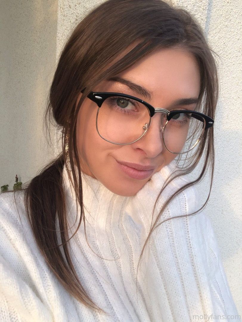 Photo by moremolly published on October 16,2023 19:31:16 - BestThots