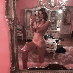 moremolly #7315370