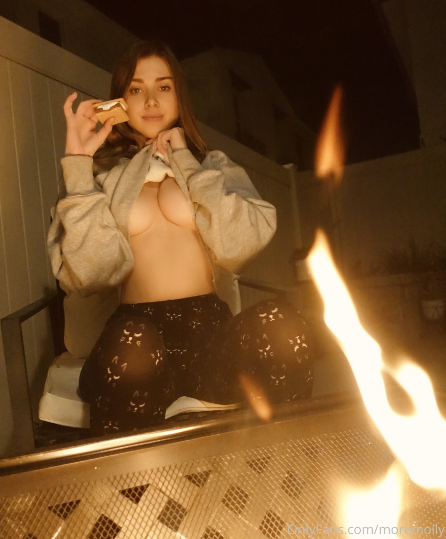 Photo by moremolly published on October 16,2023 19:34:14 - BestThots