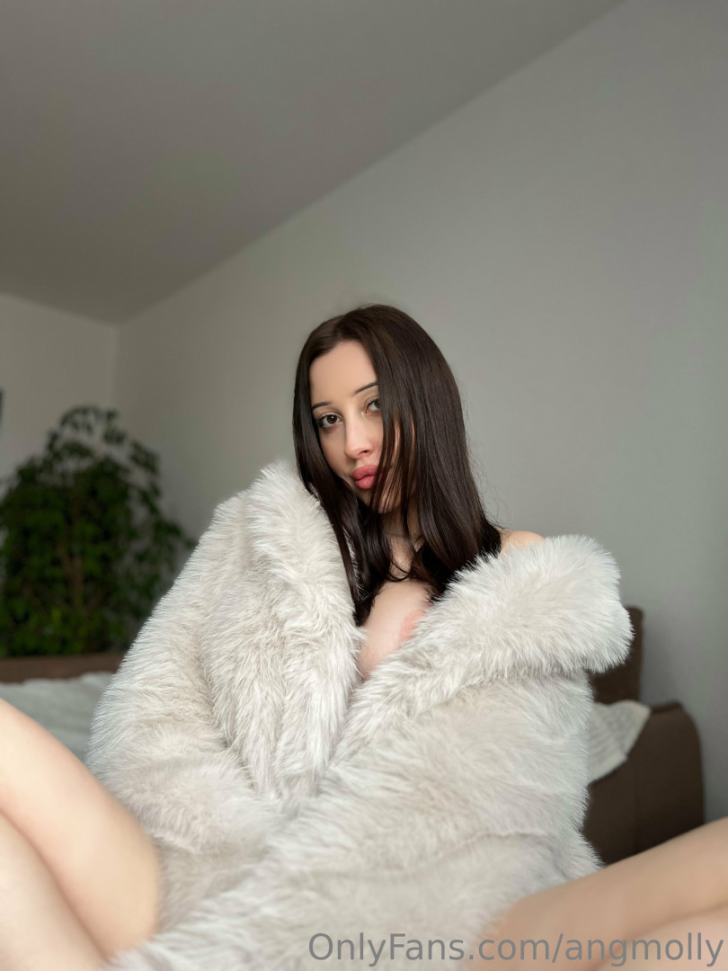 Photo by sultrymolly published on May 31,2023 05:01:17 - BestThots