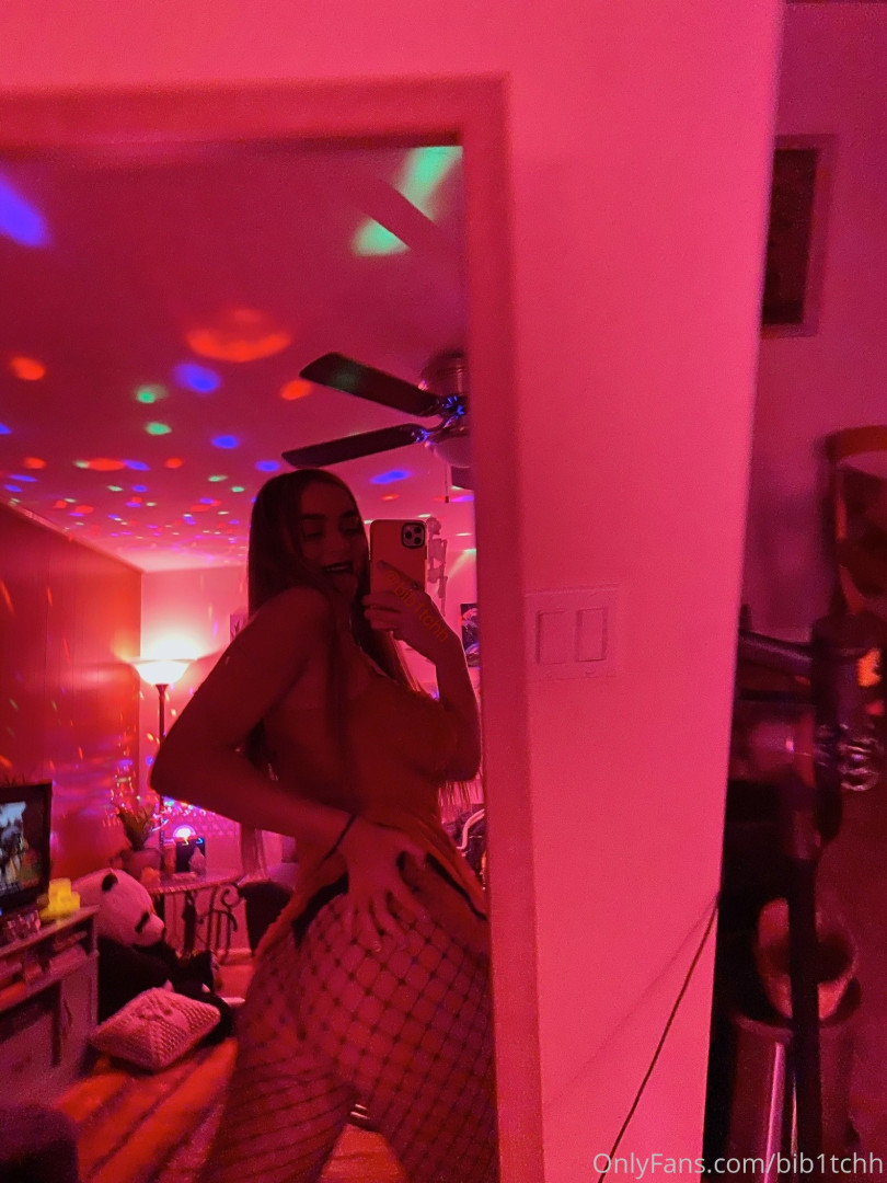 Photo by bib1tchh published on October 16,2023 01:41:11 - BestThots