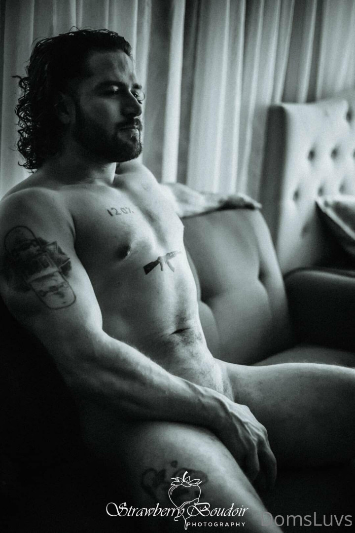 Photo by domsluvz published on July 24,2023 09:24:38 - BestThots