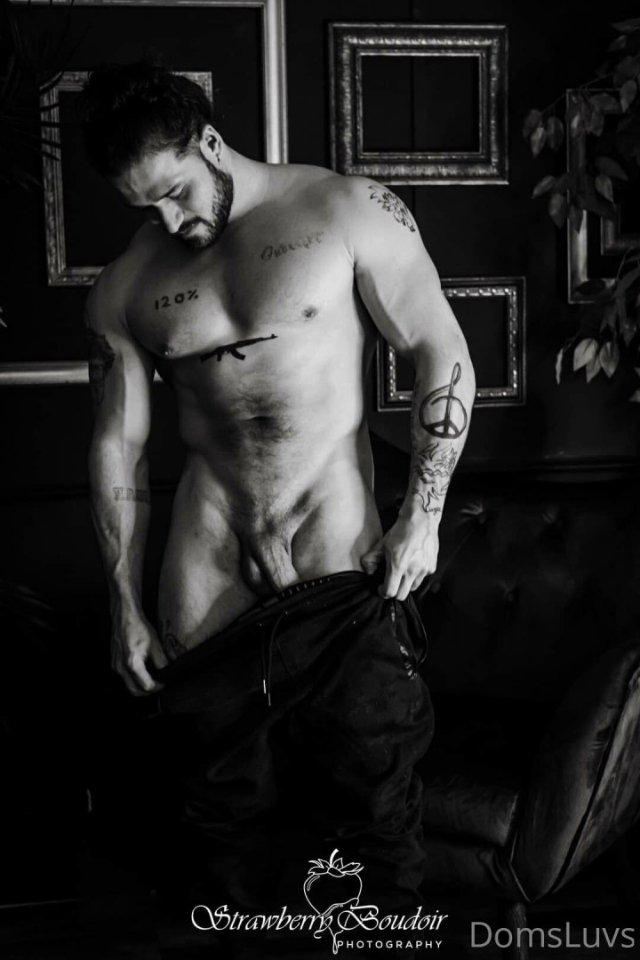 Photo by domsluvz published on July 24,2023 09:26:22 - BestThots