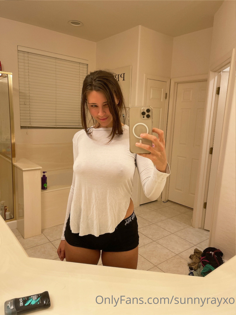 Photo by sunnyrayxo published on August 12,2023 22:43:13 - BestThots
