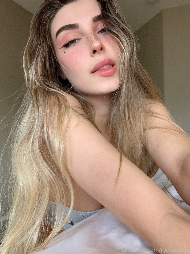 Photo by sunnyrayxo published on August 12,2023 22:55:31 - BestThots