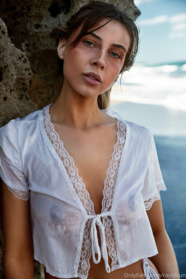 Photo by sunnyrayxo published on August 12,2023 23:03:25 - BestThots