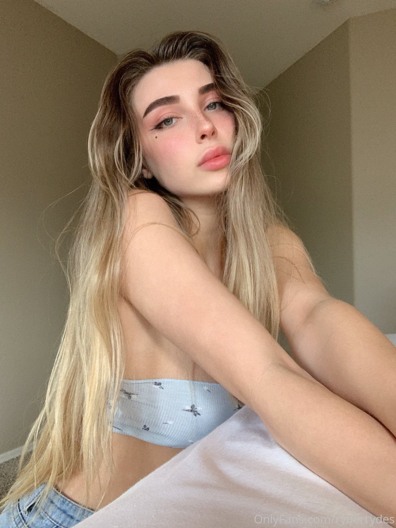 Photo by sunnyrayxo published on August 12,2023 23:04:51 - BestThots