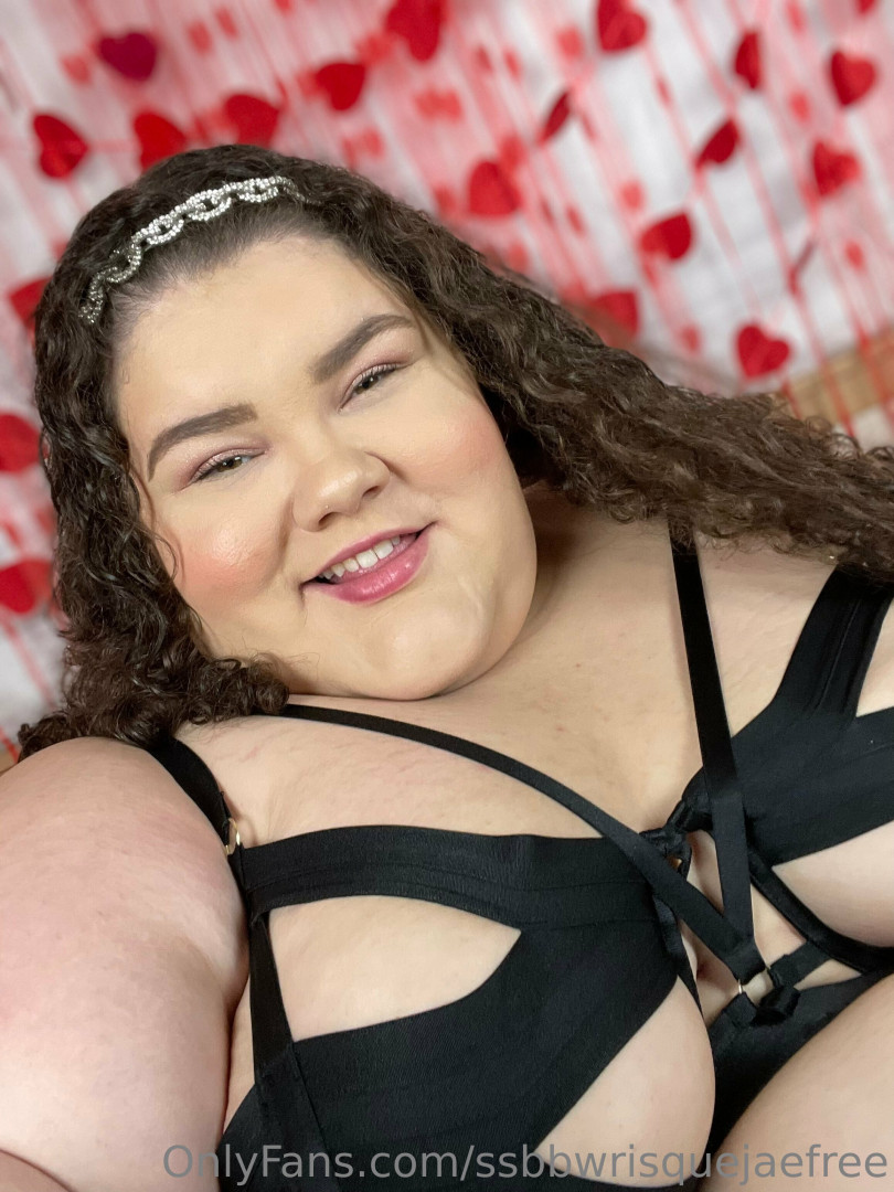 Photo by ssbbwrisquejaefree published on May 17,2023 16:45:40 - BestThots