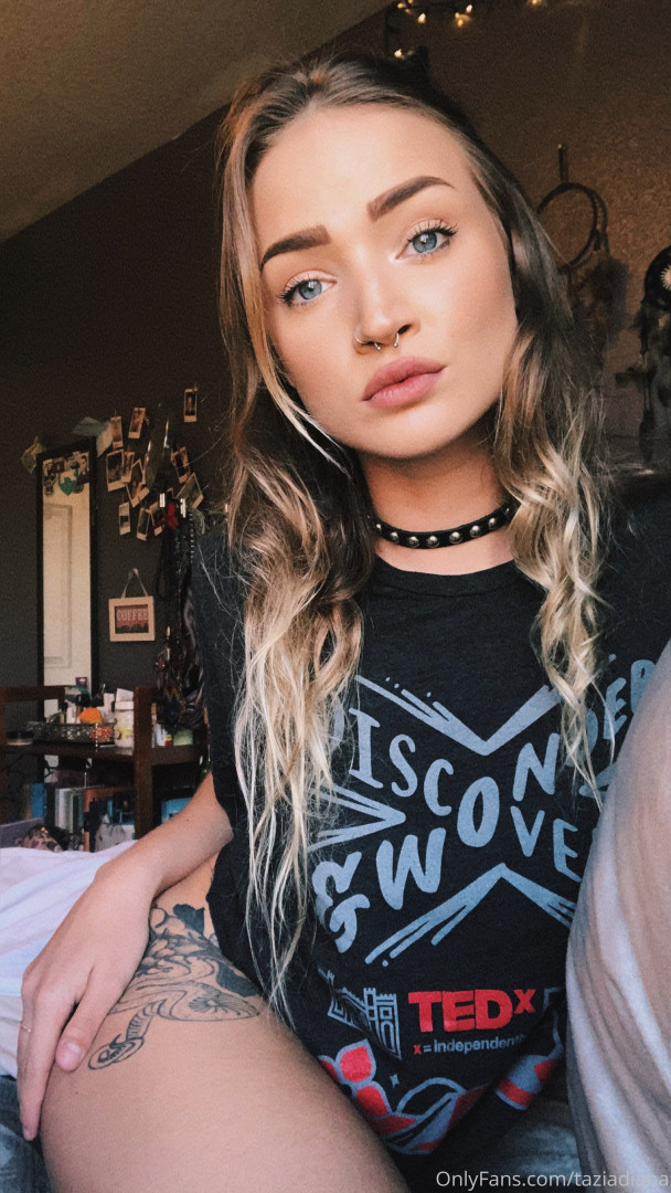 Photo by zizinakie published on October 15,2023 22:58:23 - BestThots