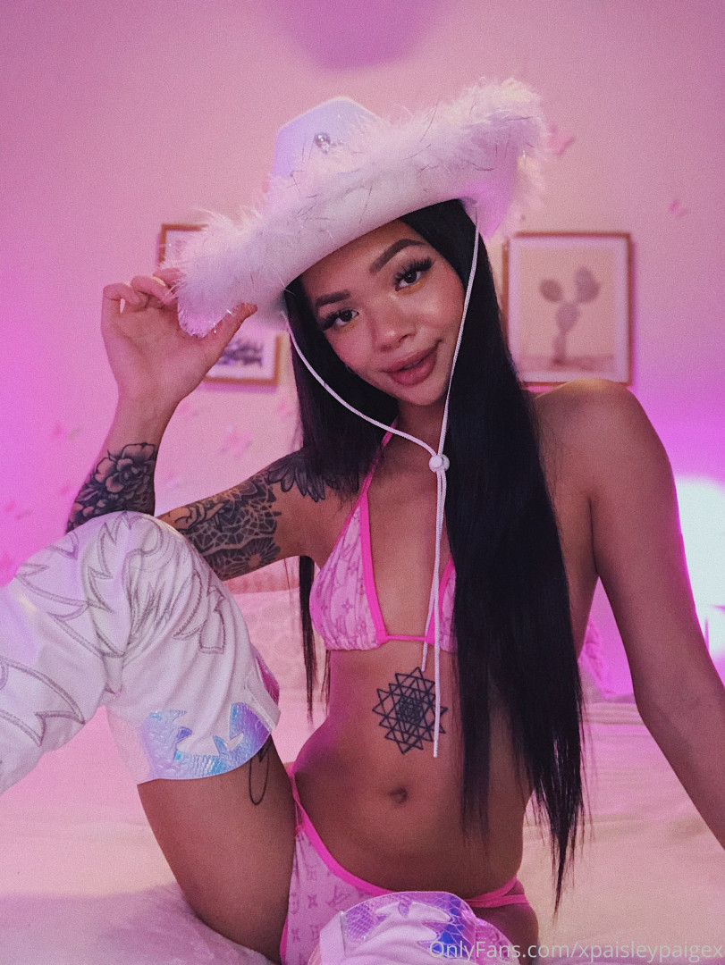 Photo by xpaisleypaigex published on June 12,2023 02:46:33 - BestThots