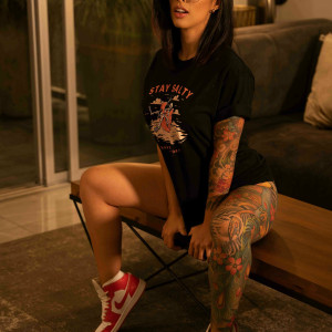 abrilmartinez #8359162