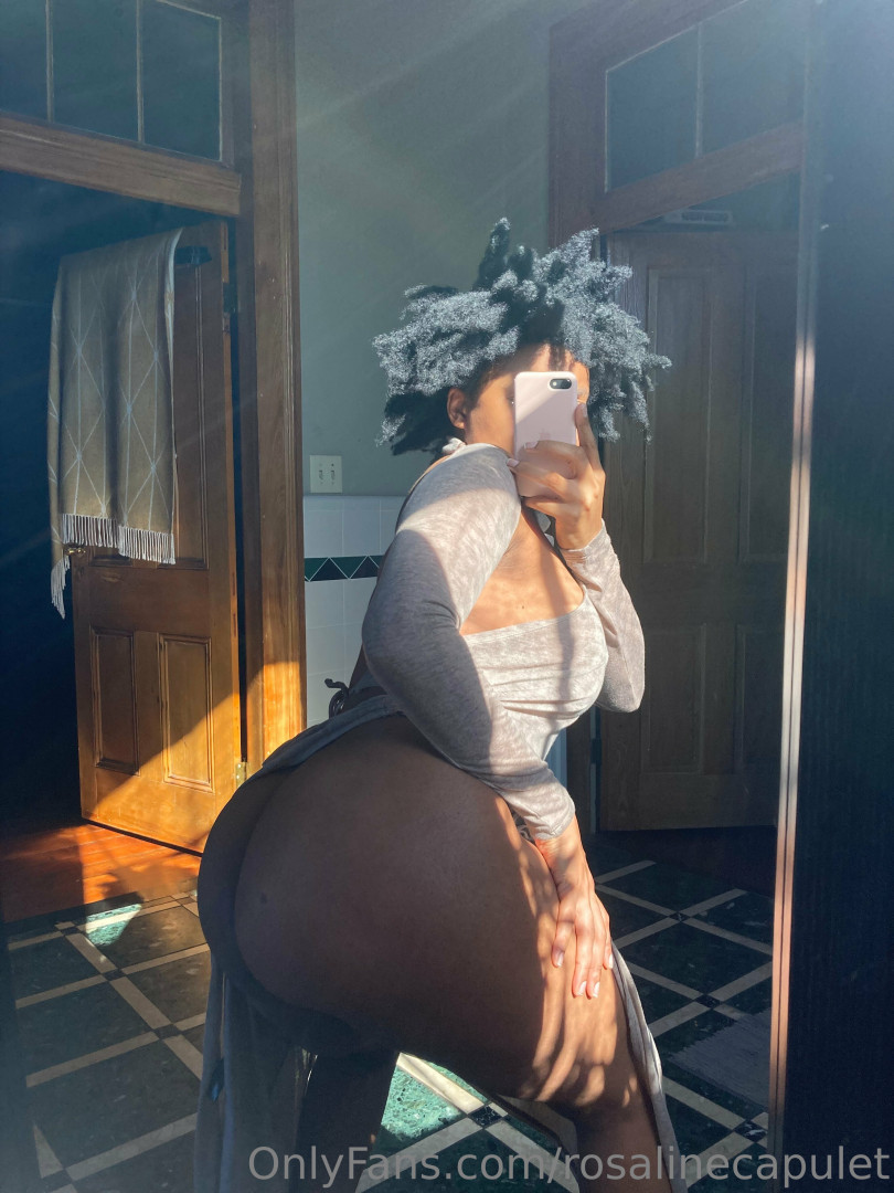 Photo by rosalinecapulet published on August 6,2023 22:14:11 - BestThots