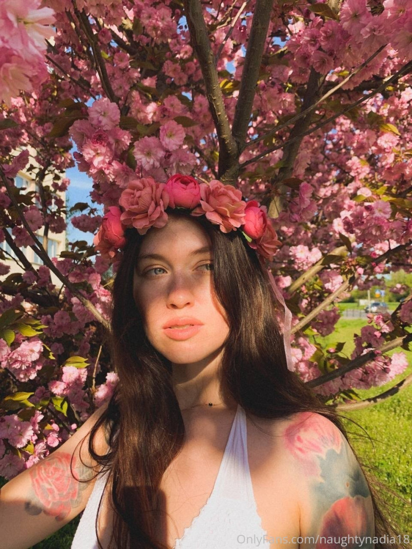 Photo by sophisummers published on October 17,2023 04:10:46 - BestThots