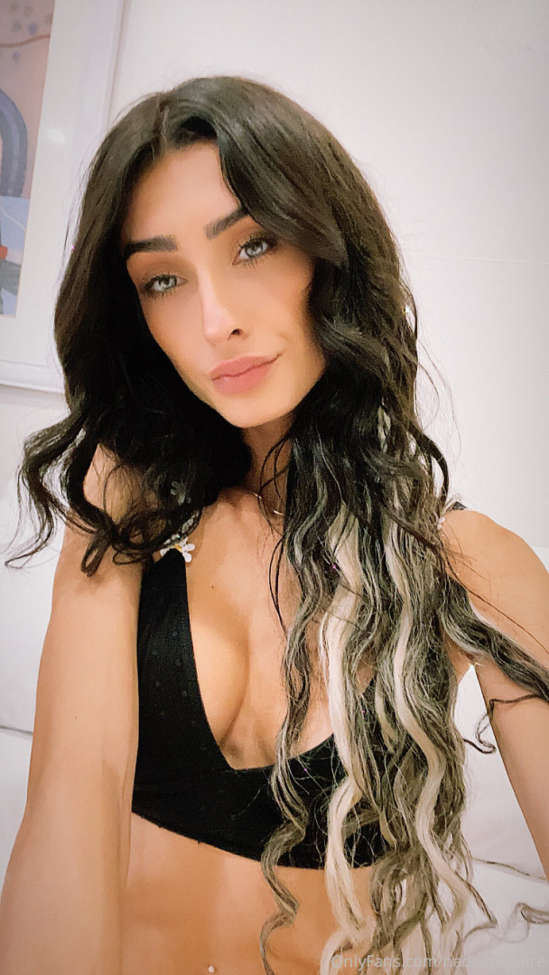 Photo by sophisummers published on October 17,2023 04:10:48 - BestThots