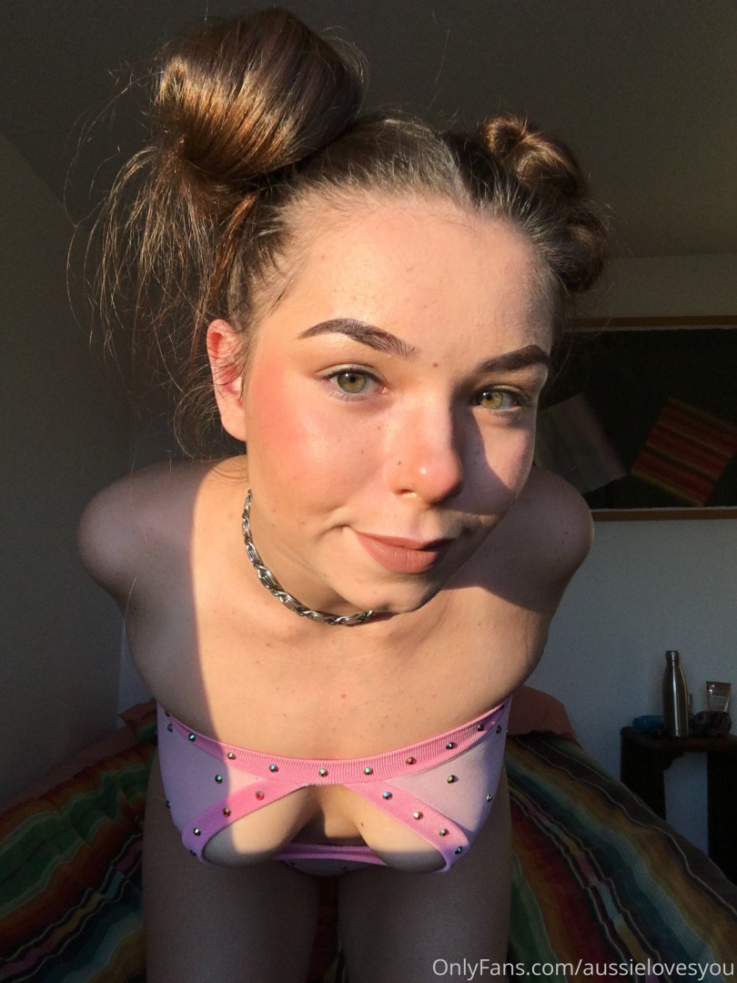 Photo by aussielovesyou published on November 23,2023 22:10:15 - BestThots